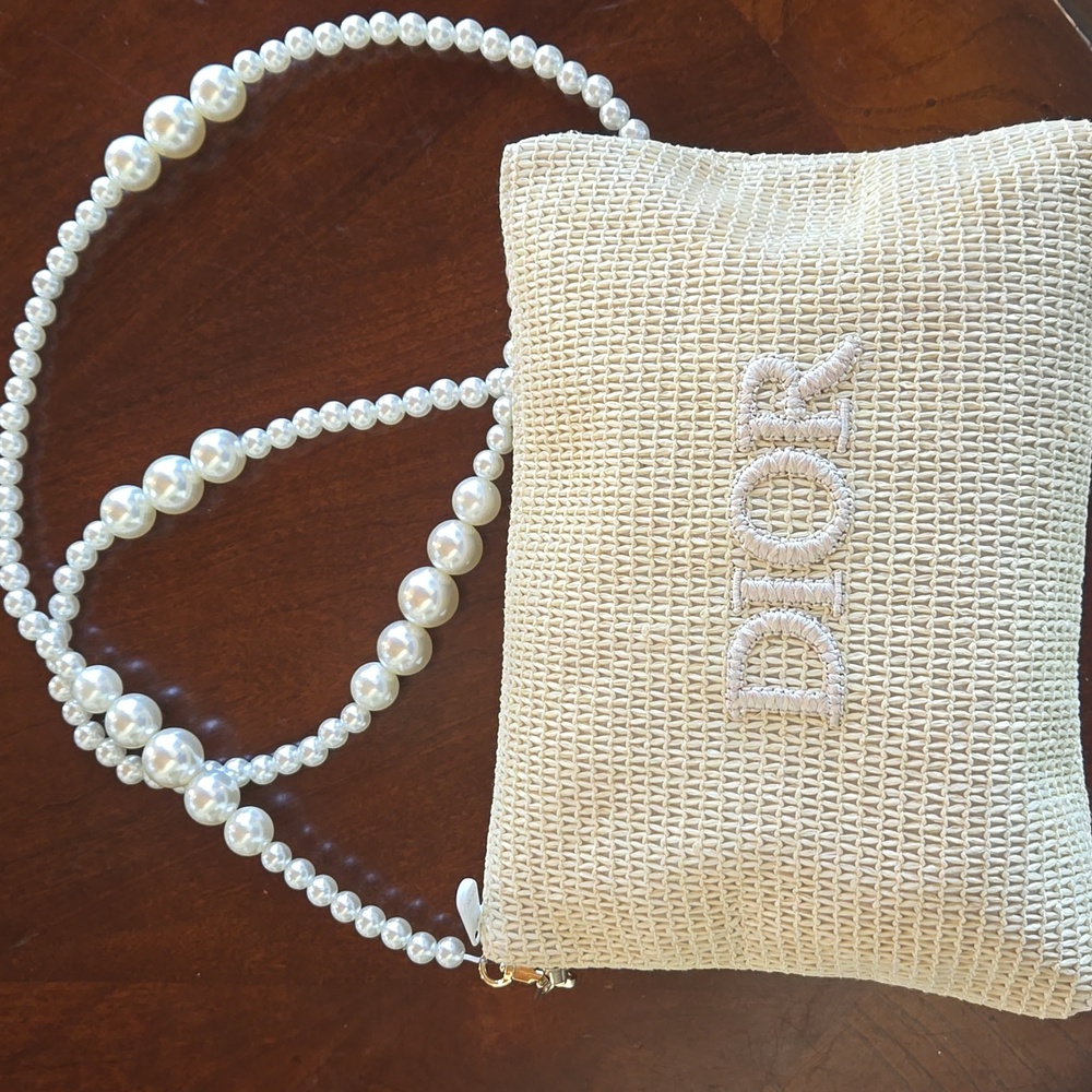 NWOT DIOR RAFFIA BEAUTY BAG